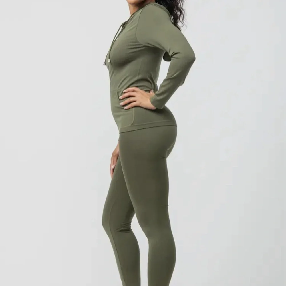 Seamless zip up hoodie jacket and legging set - Picture 4 of 7